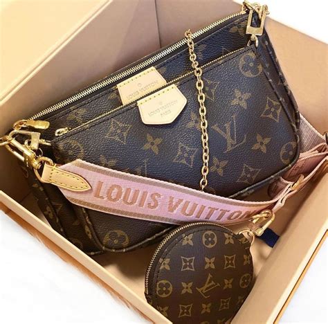 fake lv pochette|used louis vuitton pochette.